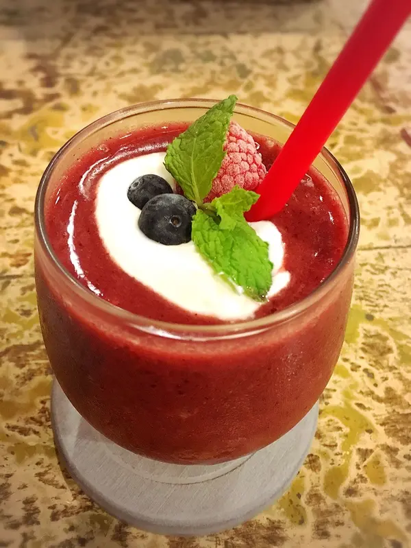 身体に優しいスムージーなどのメニューも