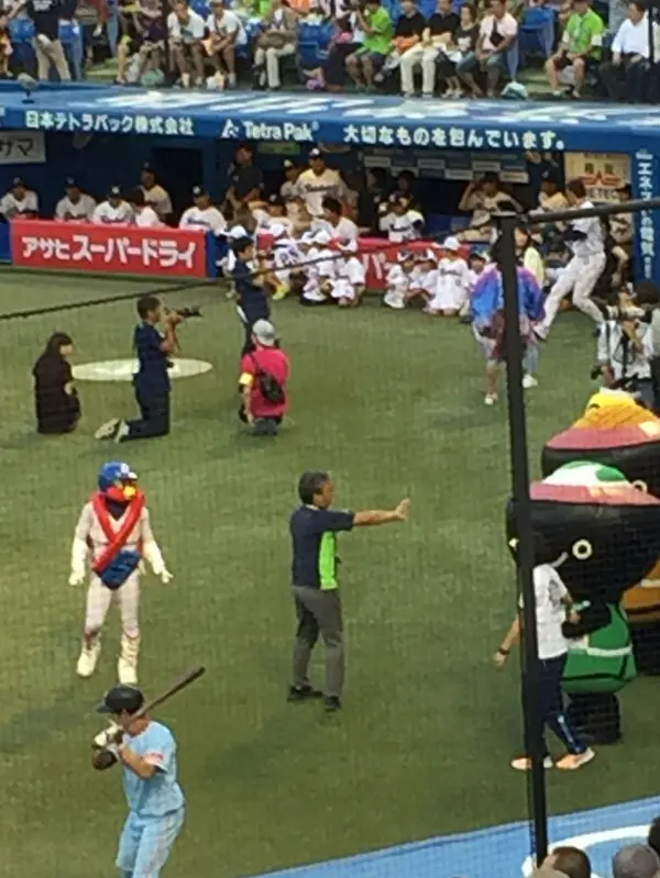 始球式は、北上市の関係者