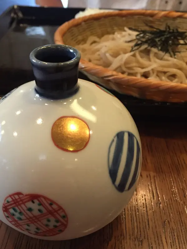 そばとうどんどっちもある。