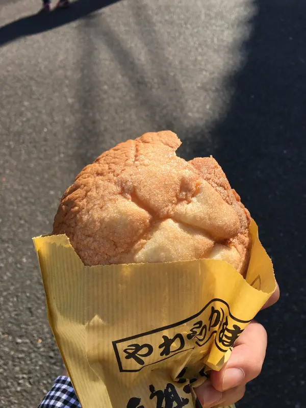 焼きたてメロンパン