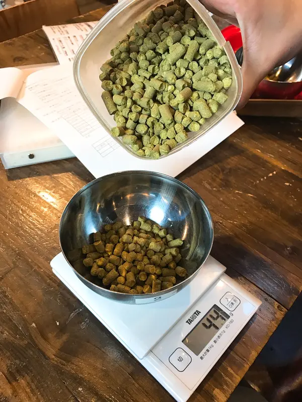 ホップの計量