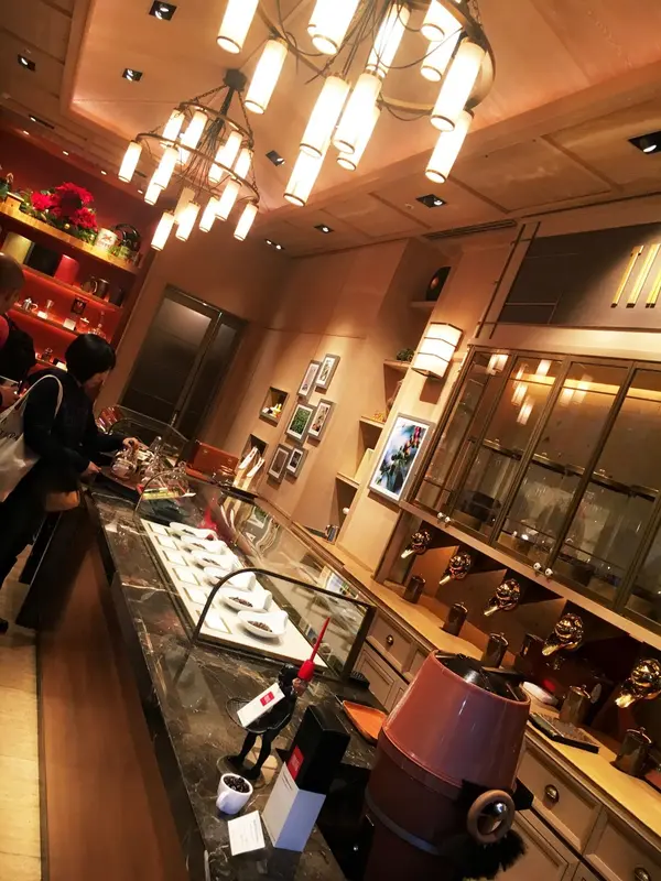 おしゃれな店内