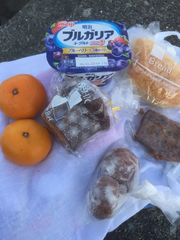 海を見ながら朝ごはん