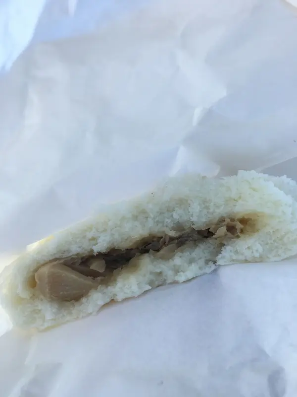 マグロの尾の肉を使った肉まん「とろまん」