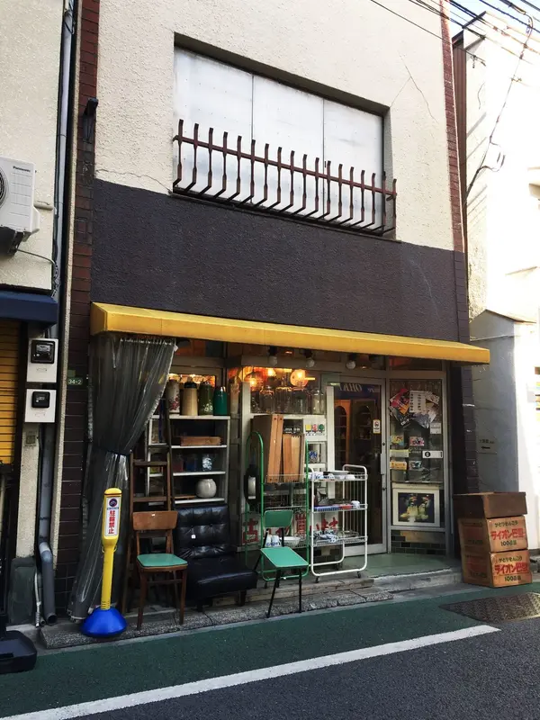 商店街にある小さなお店