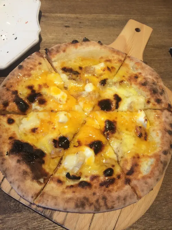 レギュラーピザも絶品🍕