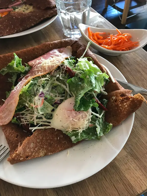 お食事ガレットでランチ