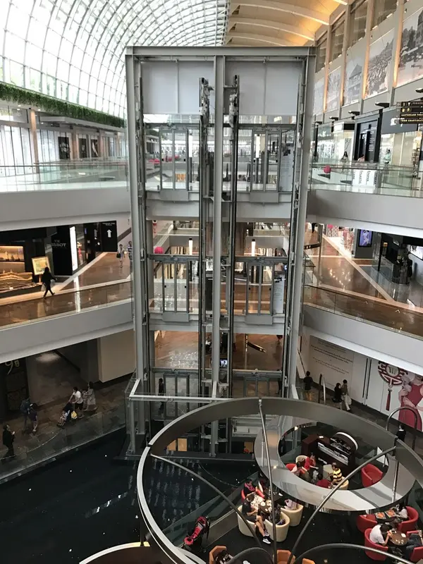 エレベーター