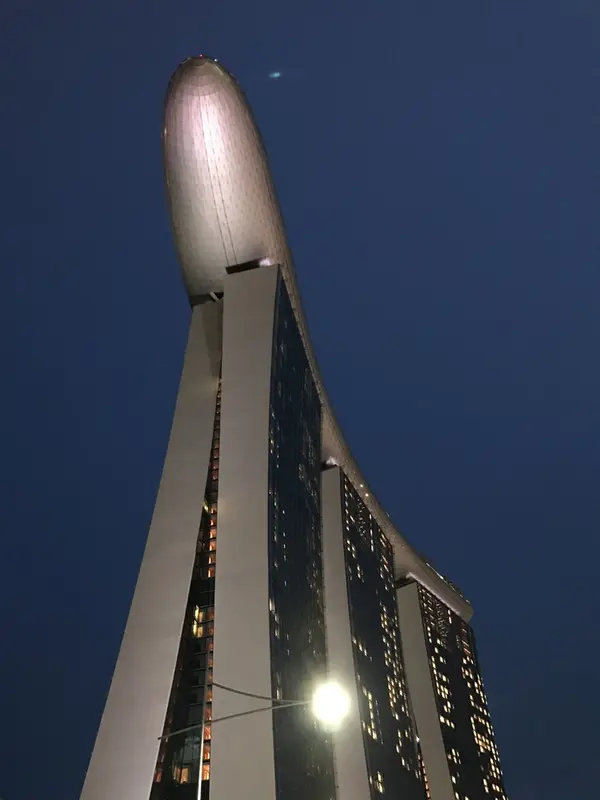 ヘリックスブリッジから