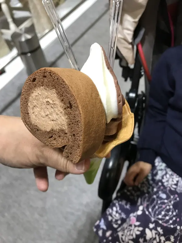 堂島ロールソフトクリーム