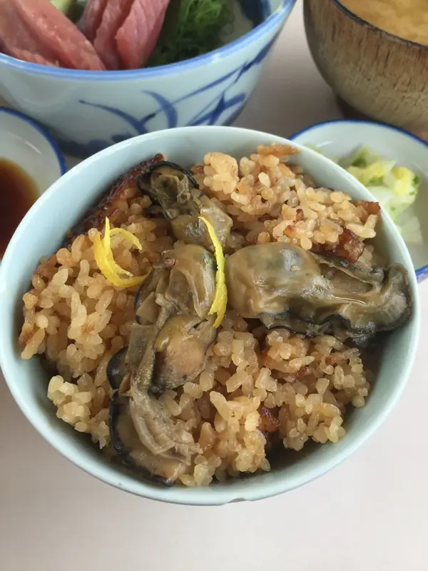 牡蠣ご飯(小) ¥210