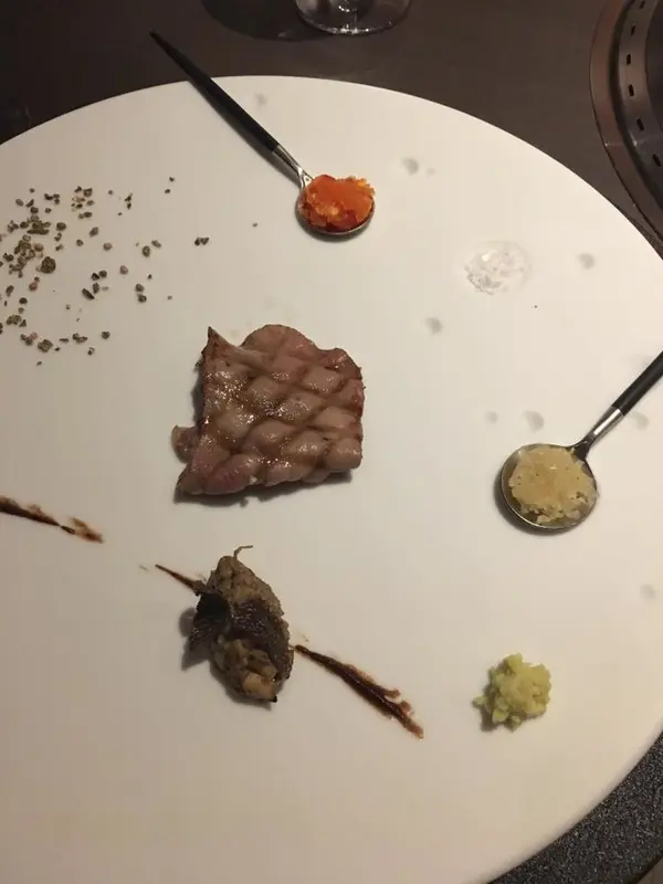 お店の人が焼いてくれるから、焼き過ぎることもない！