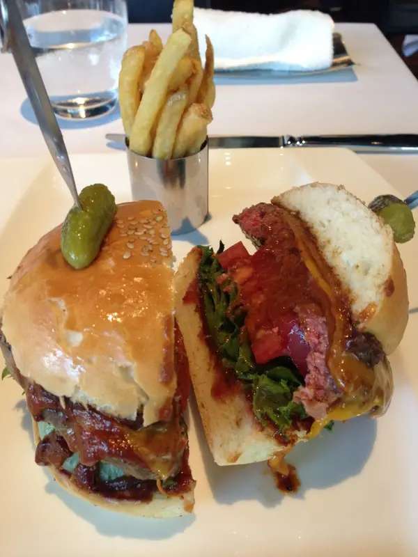 RUBY'S BBQバーガー