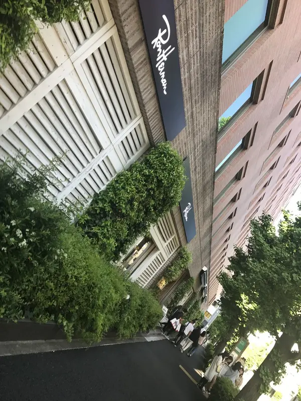 カフェ帰りに買い物も出来ちゃう👜
