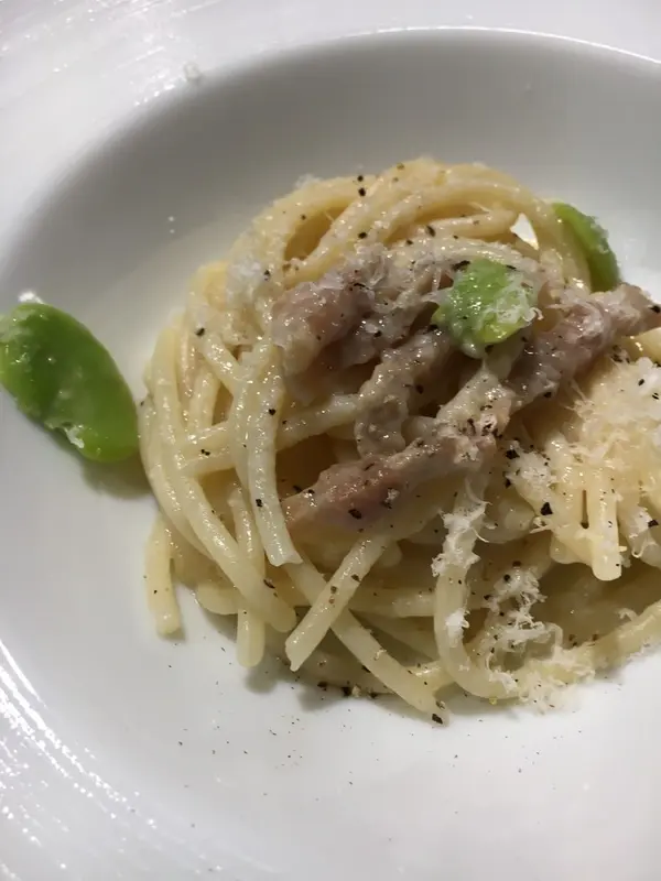 コシのある太麺パスタ