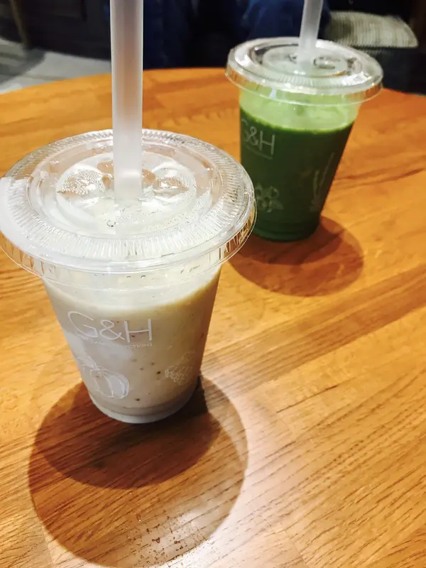 ホワイトスムージーとグリーンスムージー