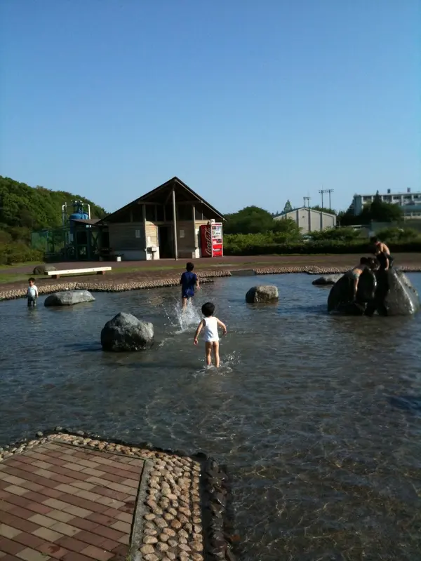 水辺の広場