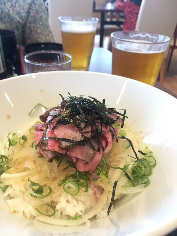 ローストビーフ丼