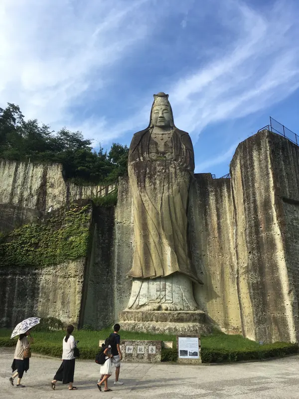 平和観音