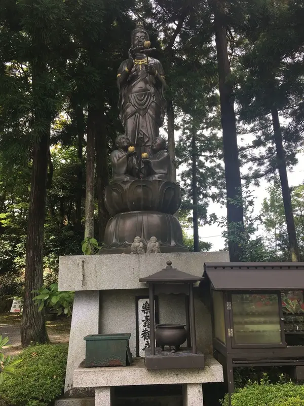 楽寿観音 立像