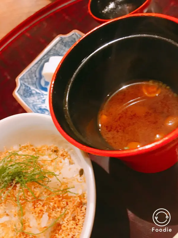 赤出汁とじゃこご飯