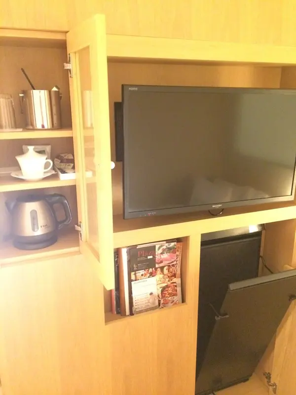ズボン プレッサー ありました。