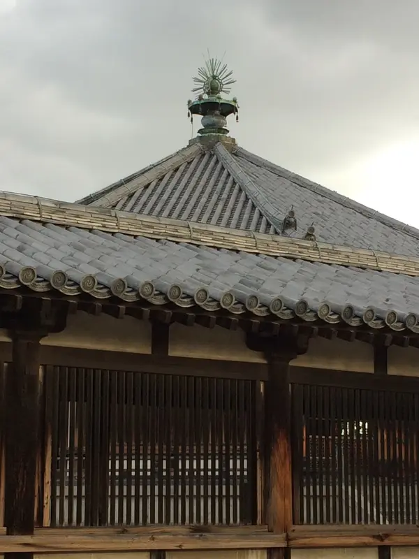 八角 御堂 の 屋根