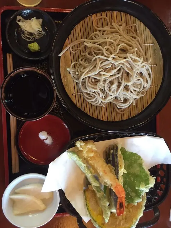 近くのお蕎麦やさん