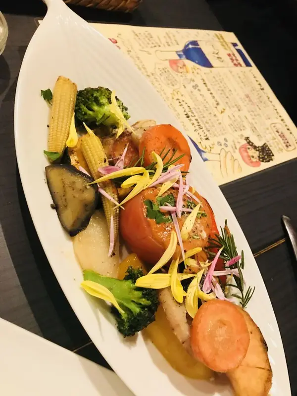 1番人気のオマール海老ソースの野菜フォンデュ