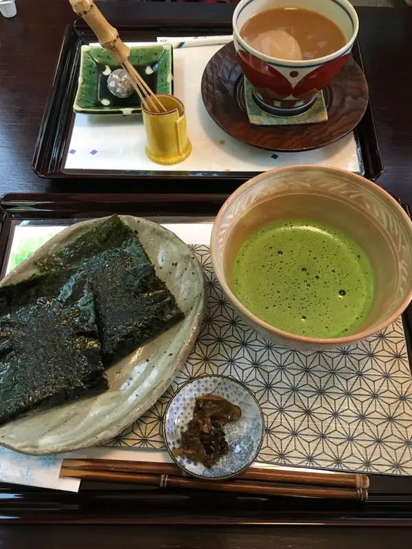 いそべと抹茶をいただきました