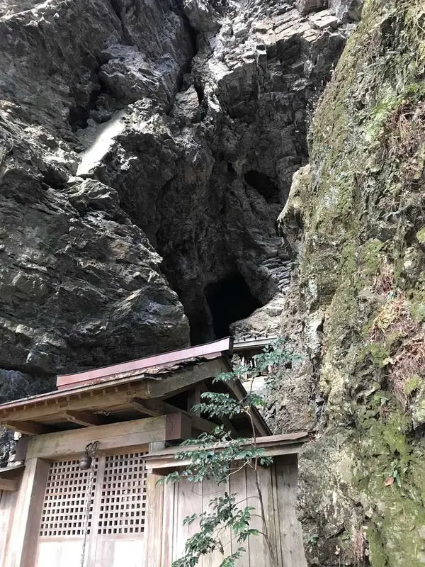 斜め右から見てみよう