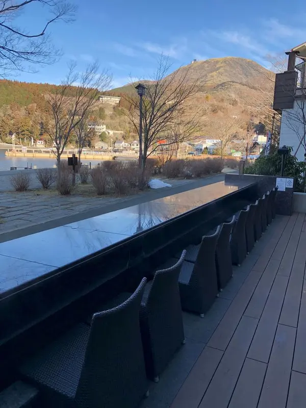 1Fの足湯テラス