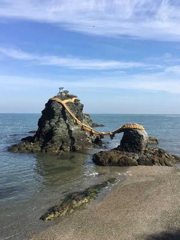 夫婦岩