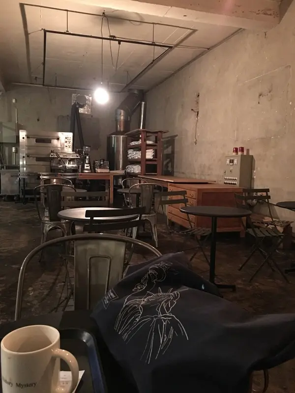 男っぽい内装。