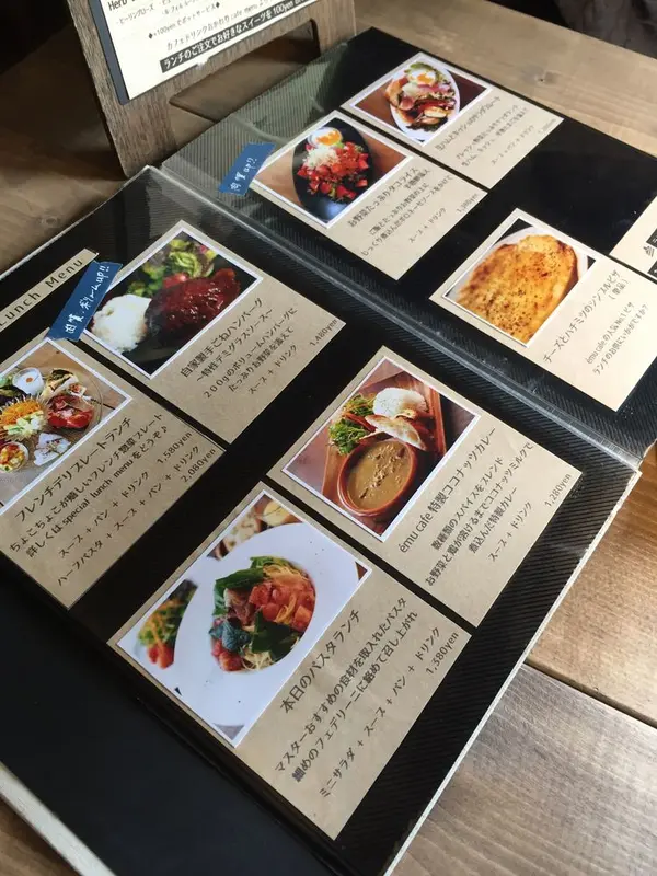 お昼のメニューです。