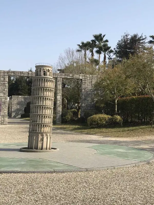 ピサの斜塔