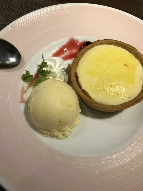 意外とあっさり自家製チーズタルト！