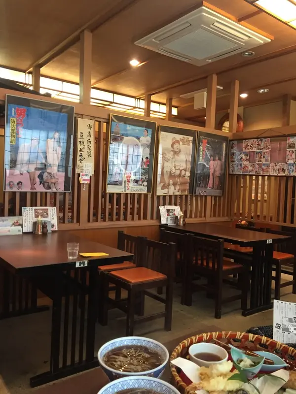 店内 2階