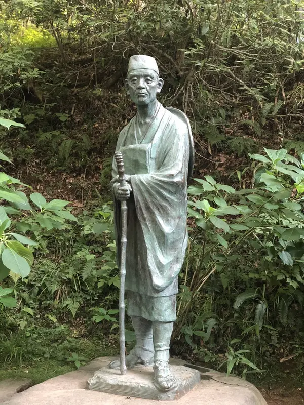 松尾芭蕉銅像