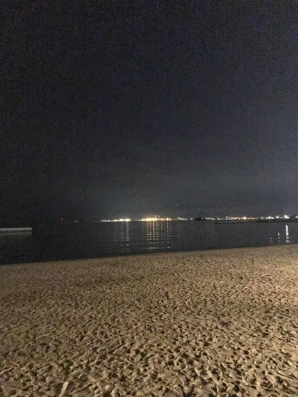 夜のビーチ