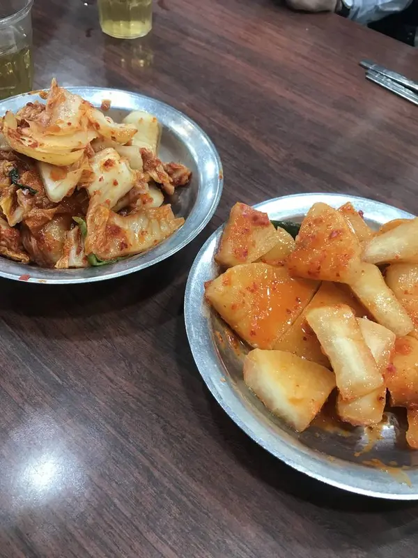 白菜キムチと大根キムチ