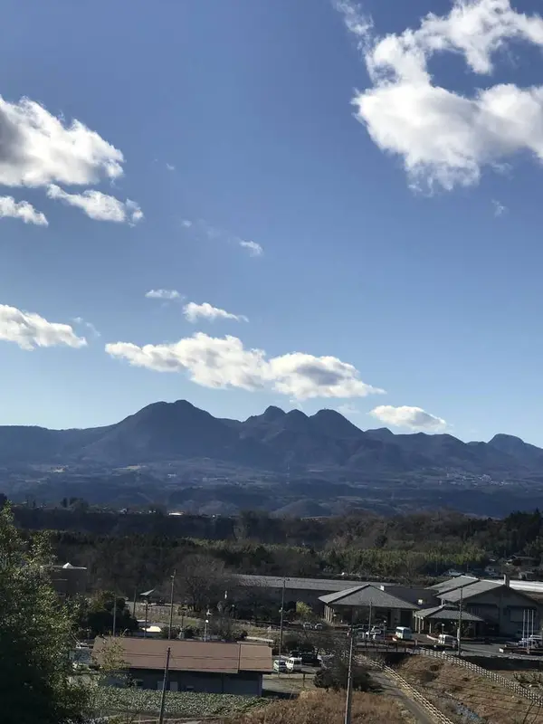 ヘルシーパル赤城と榛名山。右後方には赤城山が一望できます。