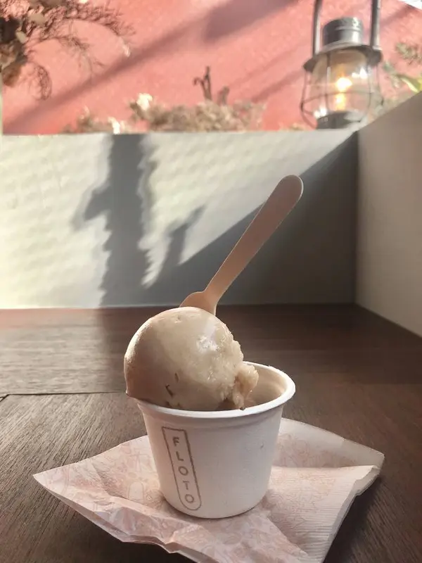 モモとチョコレート