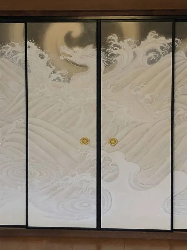 「白龍」