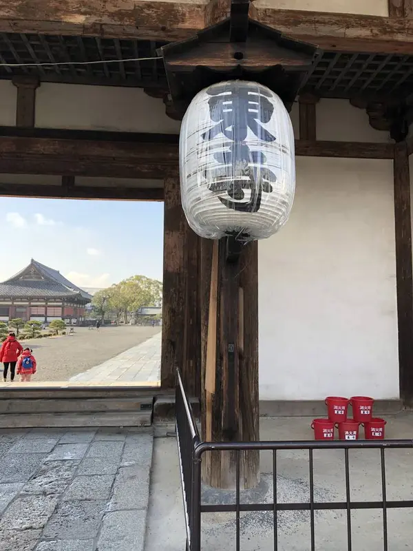 東寺東門