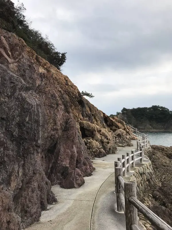 五色岩
