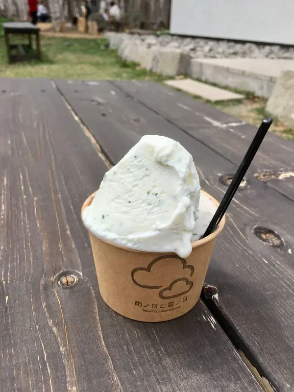 ジェラート(5種のハーブ/黒千石大豆) 450yen