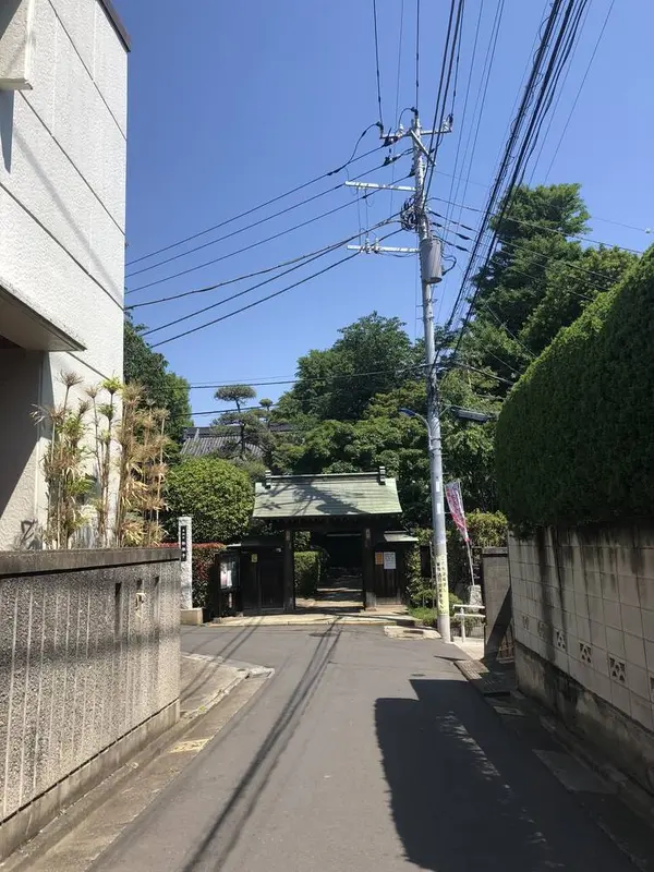 三日月坂から歩いて…