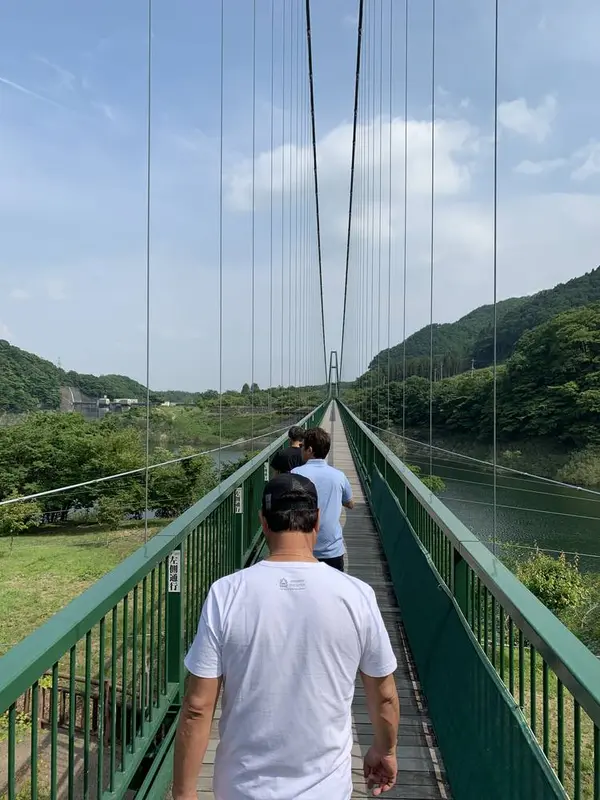 渡ります