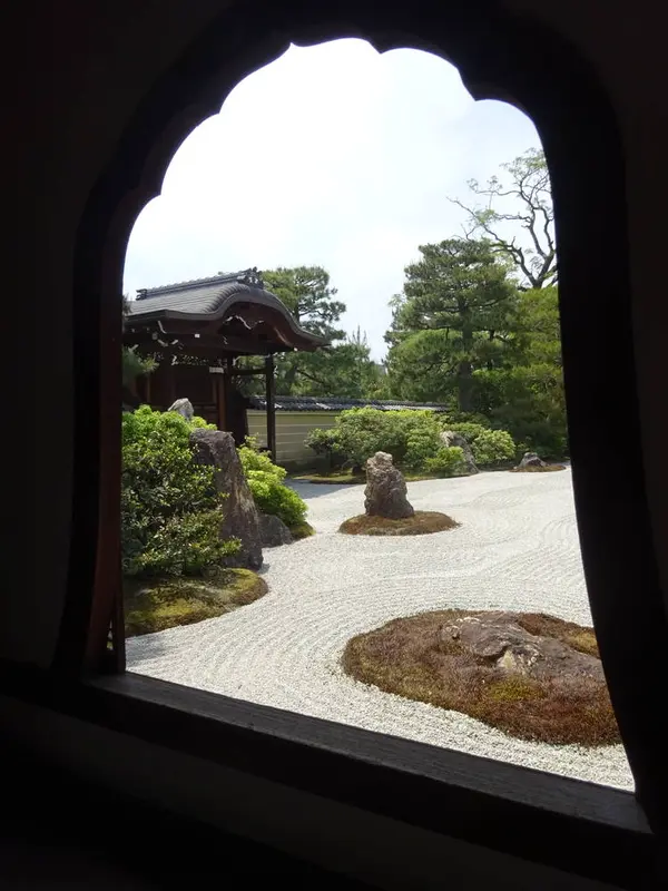 枯山水の”大雄苑（だいおうえん）”